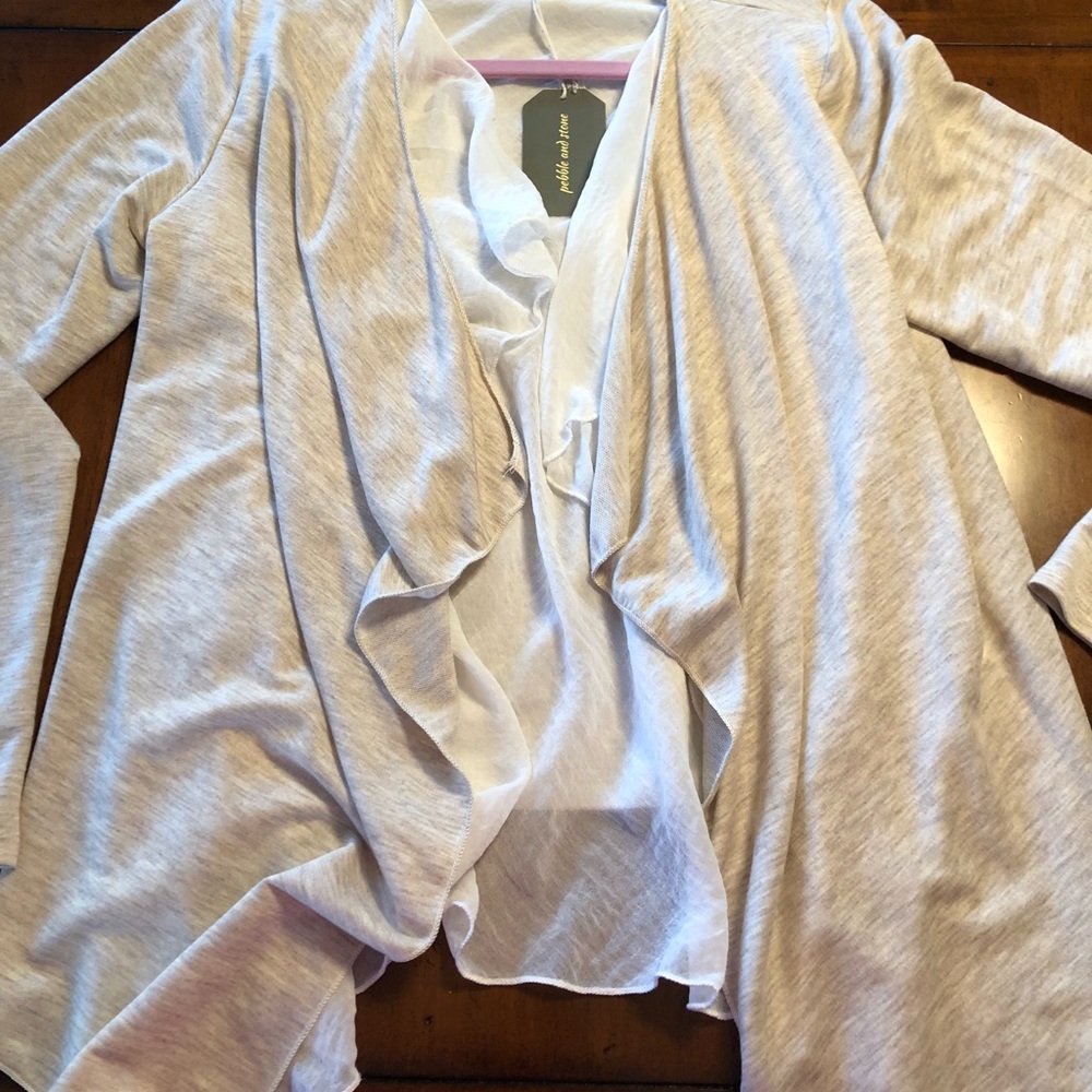 NWT Pebble and Stone opened layered cardigan Sml